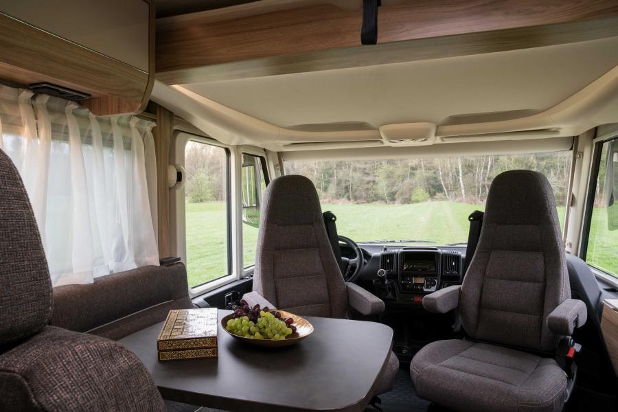 Интерьер Hymer Exsis-i 2017 года  (фото 5 из 6)